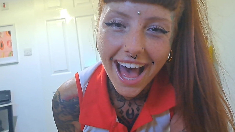 Yourfavecumslut: Britse tiener CBT ballbusting