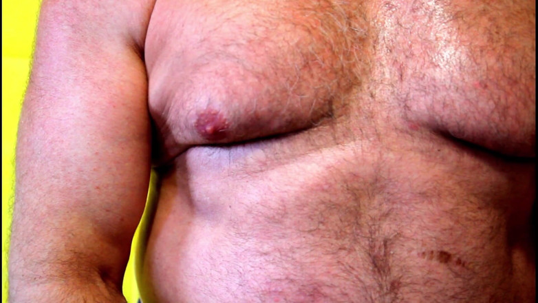 Gaybear1966: Grande pancia orso gay passo papà fusto muscoloso orso rimbalza....