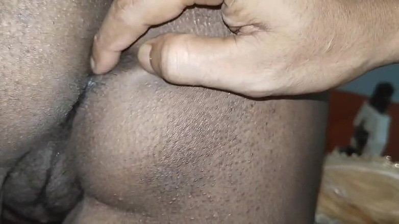 Nirman: Oggi ho sedotto la mia cognata e ho inserito entrambe...