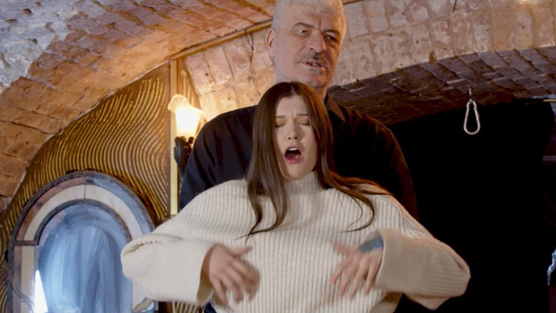 Max Lomp extreme BDSM: Тестування незайманої тінки – дебют Аріани