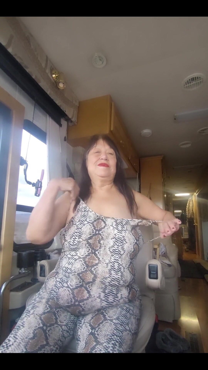 Zilah Luz: Mais peitos