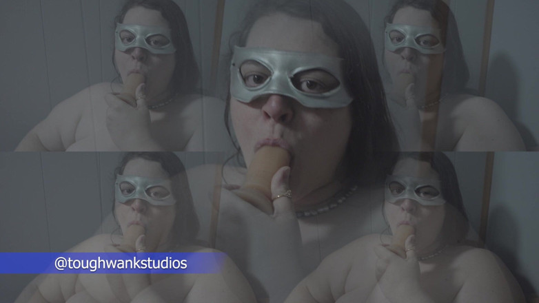 ToughWankStudio Straight: Mamada con consolador por grandota