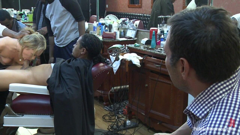 Public Disgrace by Kink: Little Barbershop si sundal: cukur dan potongan rambut, dua tetek!