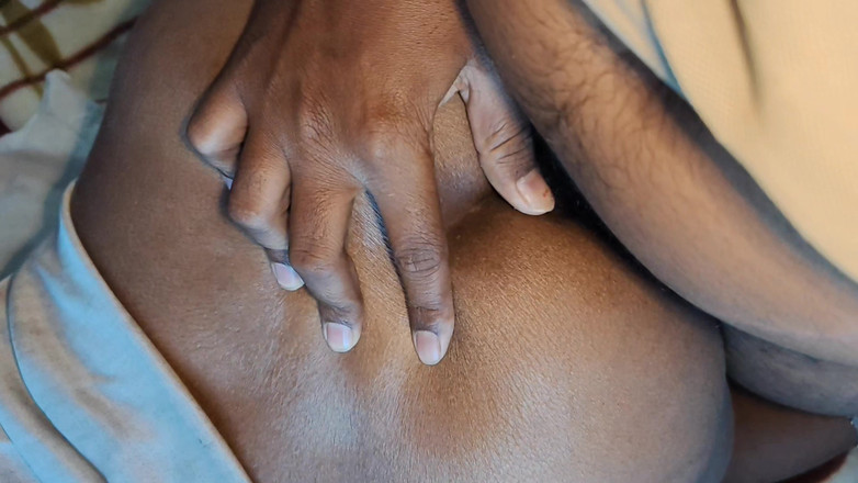 Premi pooja: Muž a mladá dívka zezadu sexy šukání v hindštině