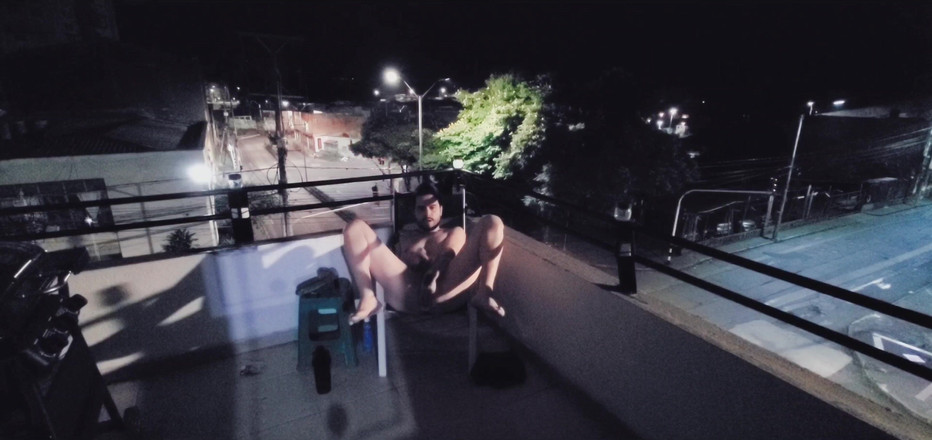 SlutClosetedfag: Berseronok di Balkoni Pt 1