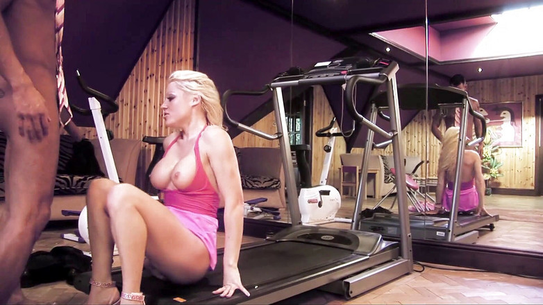 Leon Lambert Girls Twerk Parties CFNM: Hot blonde tight pussy slut seduces asian businessman and drains...