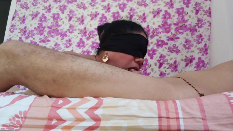 Valkyrieandluigy: Güzel göğüslü bebek gırtlağına kadar alıyor