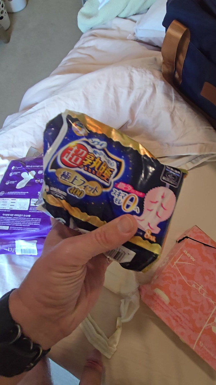 Takepad: Exóticas Almofadas Asiáticas e Guardanapos Sanitários Vintage Playtex Desodorante Tampão...