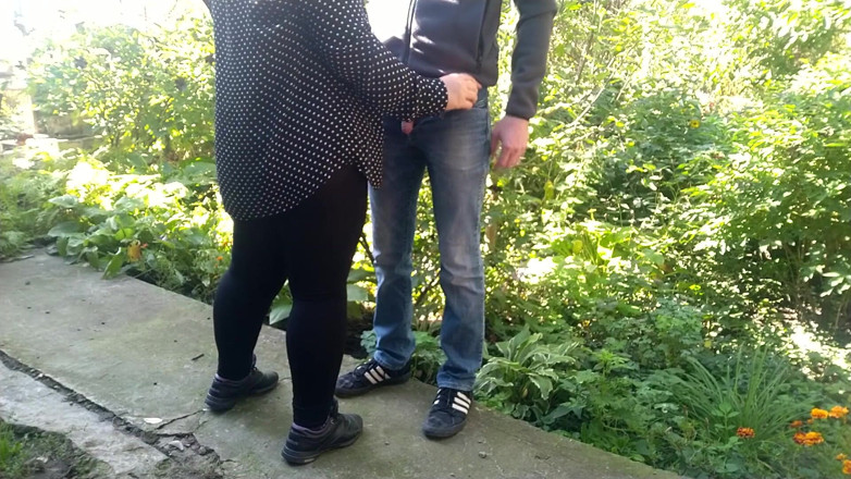 OurFetishLife: Fat ass MILF holds my dick while I enjoy peeing