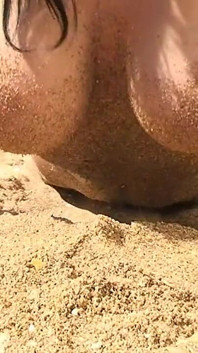 Adrianne zabawa na plaży