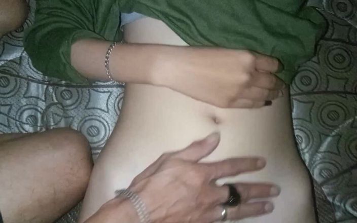 KingLeo: Что более вирусным является последним индонезийским студентом 18-летним сексом с его делом