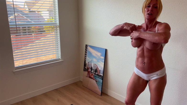 FitwifeJewels: Gå av Peloton och flexa för dig i naken