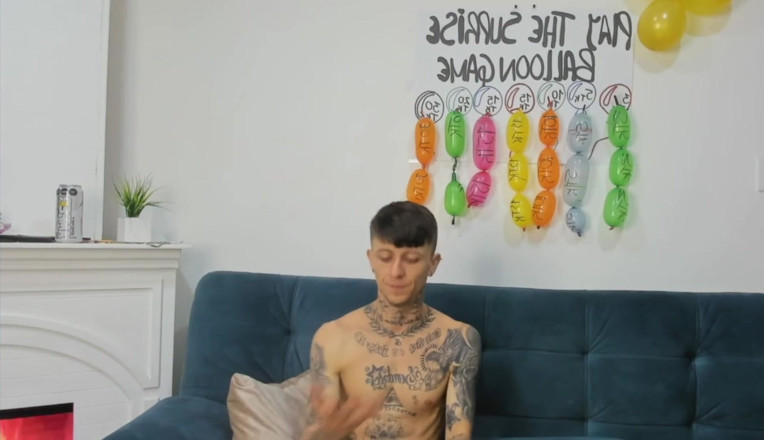 Megan and Max: Couple Sex Dancing and Blowjon in Camera