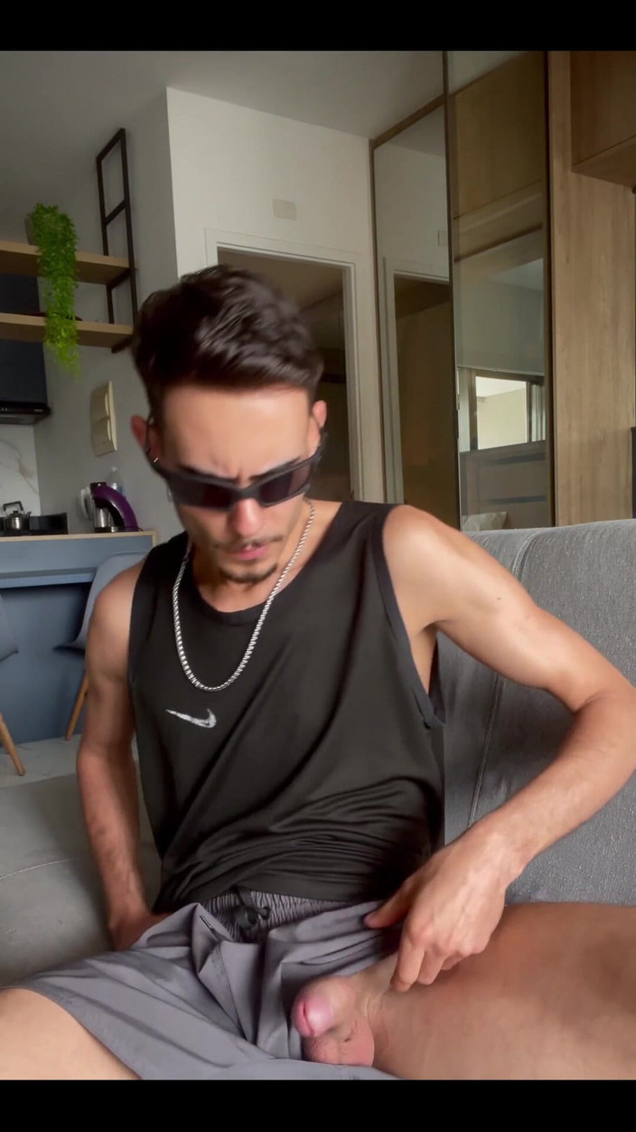 Heitor Bauman OFC:  Cheguei em casa da academia