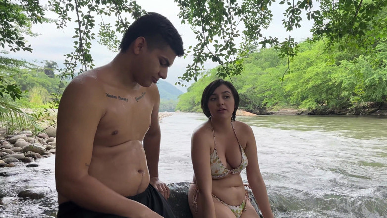 ManuelaAlvarez: Saya mengambil latina saya dan adik tiri kecil yang cantik...