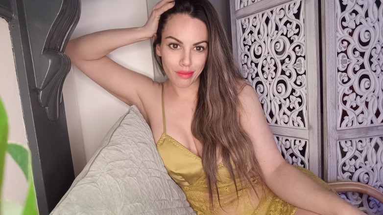 Annika Rain: Stepmommy Hates Your Wife POV Riding