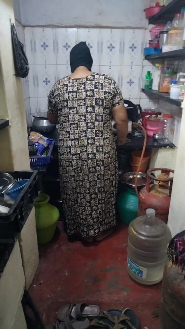 Benita sweety: Žhavý sex s desi nevlastní mámou