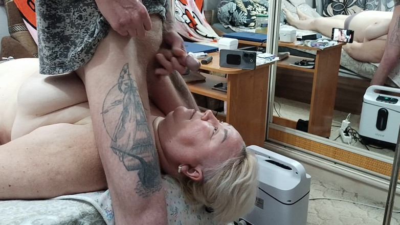 Zona901: Szarpię mojego penisa, aby nakarmić moją dziewczynę gorącą spermę