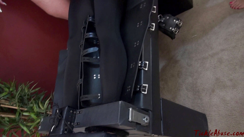 Dominated Orgasms and Tickles | By Taworship: Dur în culise