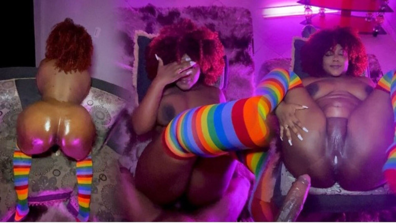 AndreaAndJean: Sora vitregă s-a culcat fără să poarte chiloți