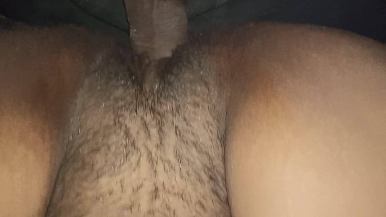 Deshi bhabhi devar fun: Jsem panna a přišla jsem pozdě do práce. Myslíte, že se...
