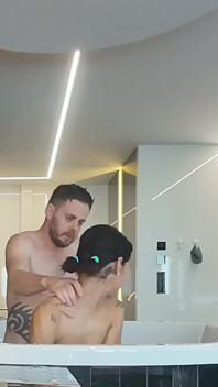 Bana boşal lütfen papiii minyon 18 yaşındaki latin nükleere gidiyor - Veronica Leal jakuzi