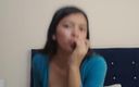 Prisila Devid: Показати пизду в моїй кімнаті