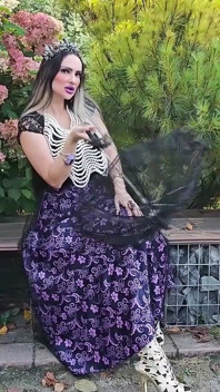Worship Elegant Gothic Dark Goddess