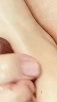 나는 놀라운 풋잡을 줄거야하지만 당신은 내 발에 사정해야?