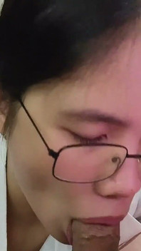Stepsister Sucked Dick Before Going to College