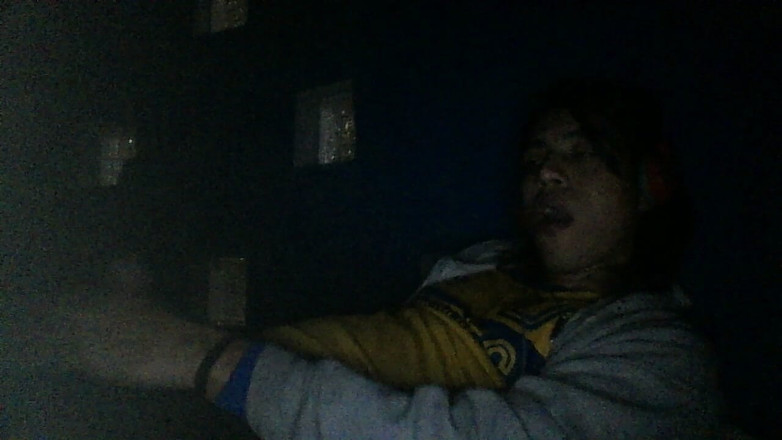 AlexAlejandro13: Erken sabahlarda olgun bir adam