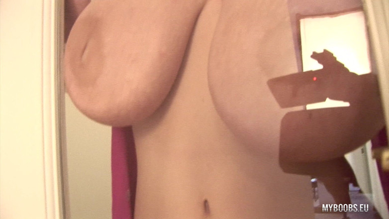 My Boobs: Terry zrzka s obrovskými přírodními kozami