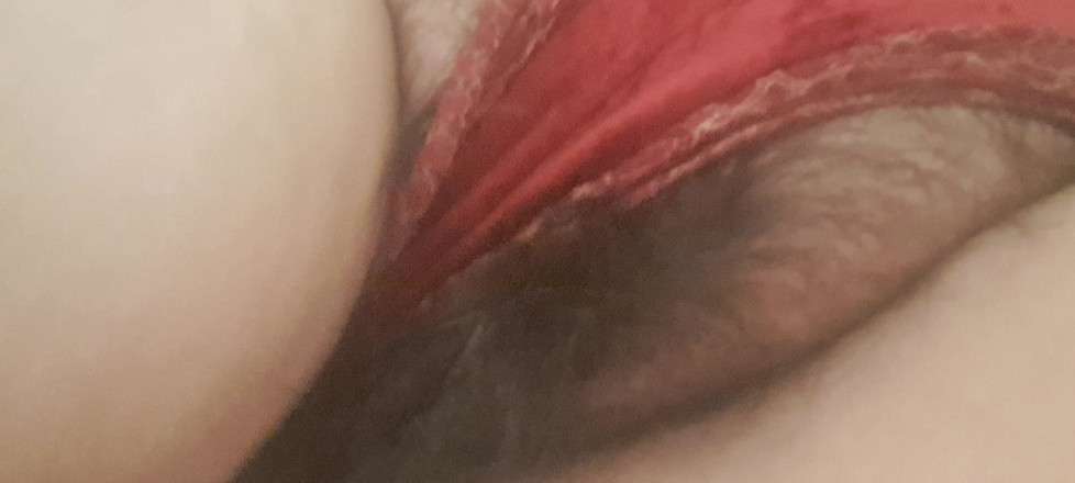 Mommy big hairy pussy: MILF Em Bodysuit Correndo Sobre O Corpo