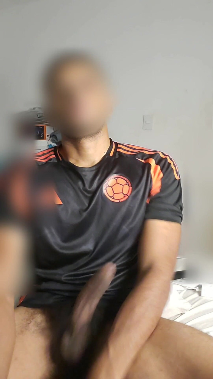 Charlieburrito: Joueur de football colombien qui profite