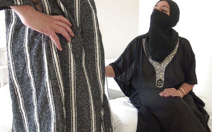 Souzan Halabi: Саудівська арабська секс-домашня мачуха показує хардкорне порно пасинком