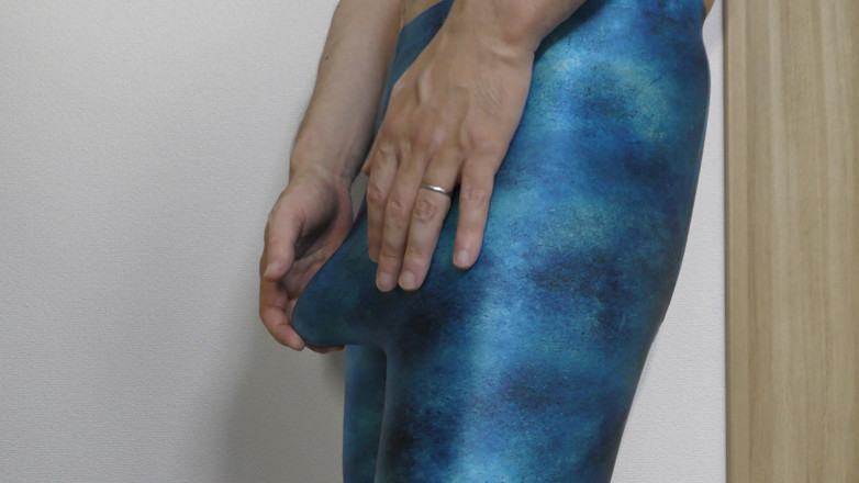 LovePantyBoy: Blue Leggings Masturbation