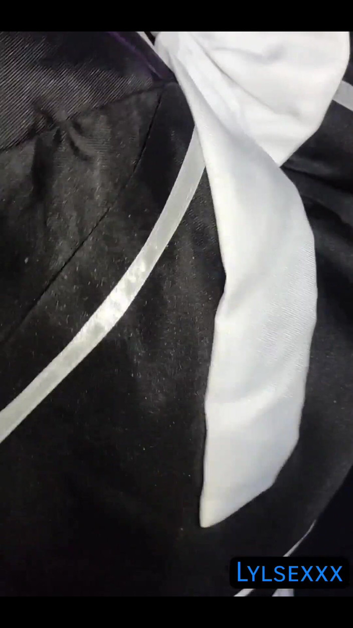 Lylsexxx: 雷姆角色扮演的宅男在没有避孕套的情况下被性交 第1部分