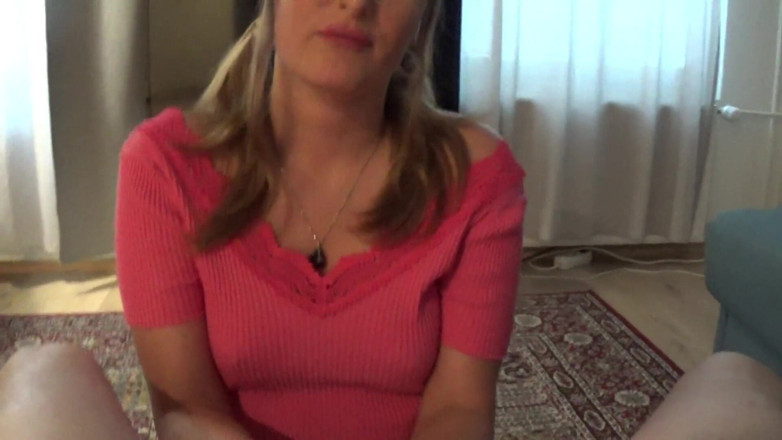 Amateur Homemade Porn: Homemade Porn with Cute and Sexy Arab Stepsister When Parents...