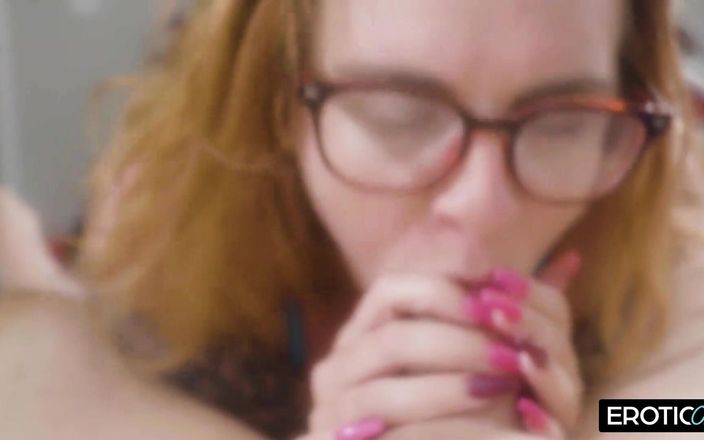 CurvyMilfs: Manželka a nejlepší přítel svádějí manželova nejlepšího přítele a mají...