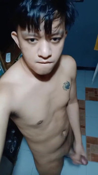 Let Me Give It to You Stepdaddy! Pinoy Twink Masturbation and Live Cum