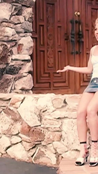 Goldie Coxx Loves Being Fucked in the Front Yard with Her Well Hung Lover
