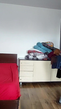 Sexy Bruneta Zkouší na Punčocháče, Chlupatá kundička, Velký zadek, Velké prsa. Amatérská manželka Chlupatá kundička, Velká prsa, Velké bradavky, Velký zadek.