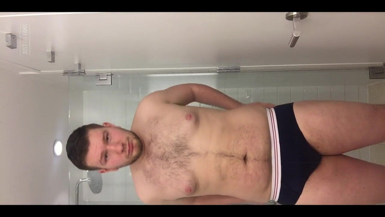 Jason Dutch: Handsome Cub Jerks off in the Mirror