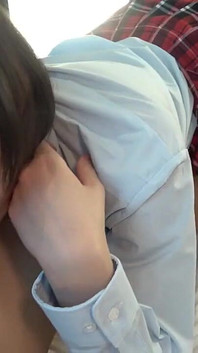 Японська красуня з великими грудьми. Робить мінет і поголений секс із кремпаєм. Цензури