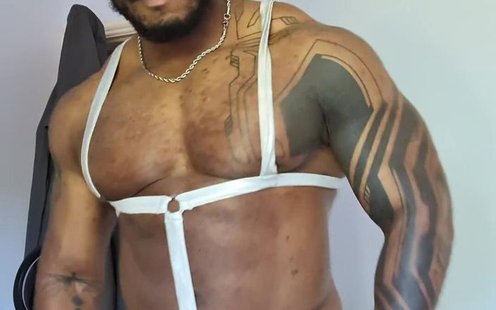 Amadeus: Esta roupa para muito pau