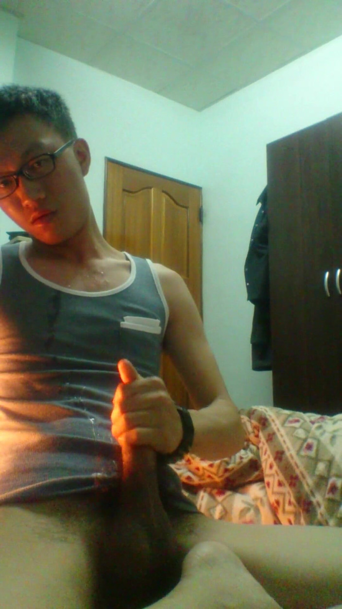 Gaysian fun: Sega e sborrata al college