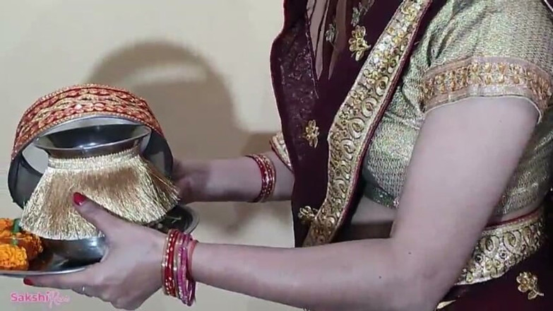 sakshi_raniii: Karvachauth Par Utha Uthake Chudayi Kari, Upwas Lund Ke Pani...