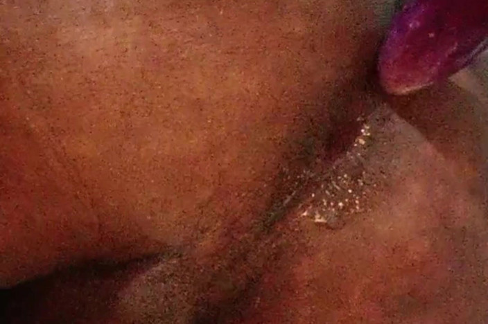 Renata Himalaya: Cewek ini lagi asik masturbasi memeknya yang aduhai