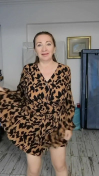 Hot Busty MILF Mariaold Shaking Natural Tits