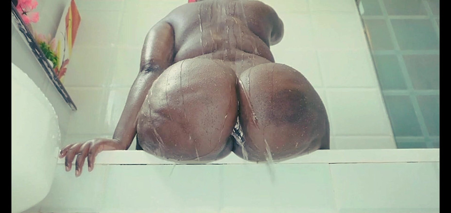 Dzaddy long strokes: Culo grosso SSBBW scoregge spalancando